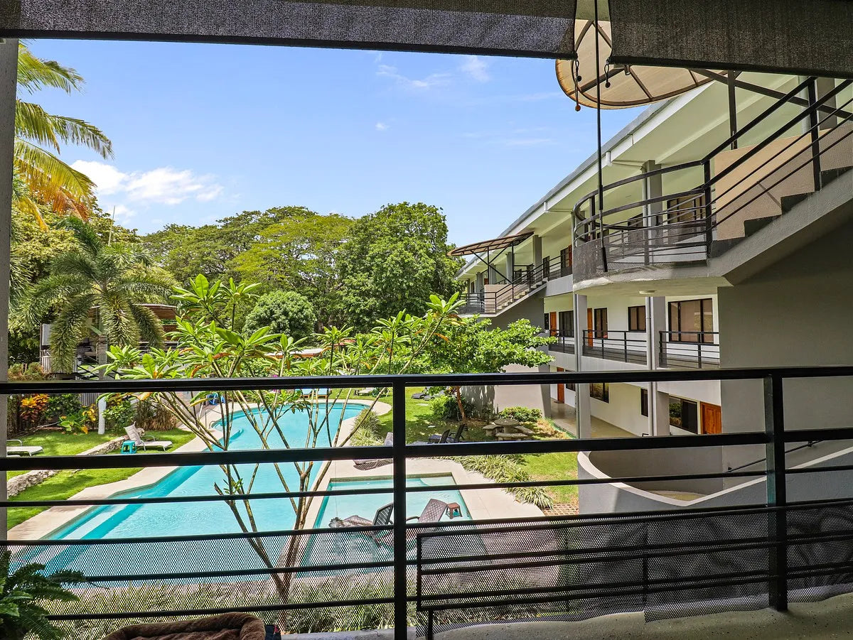 Paradizio 209 | Spacious 2-Bedroom Condo Steps from Beach & Town