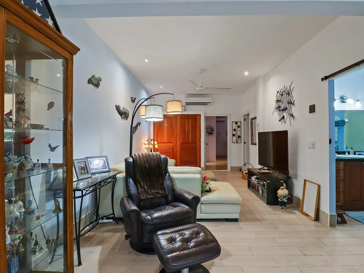 Paradizio 209 | Spacious 2-Bedroom Condo Steps from Beach & Town