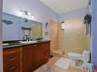 Paradizio 209 | Spacious 2-Bedroom Condo Steps from Beach & Town thumbnail