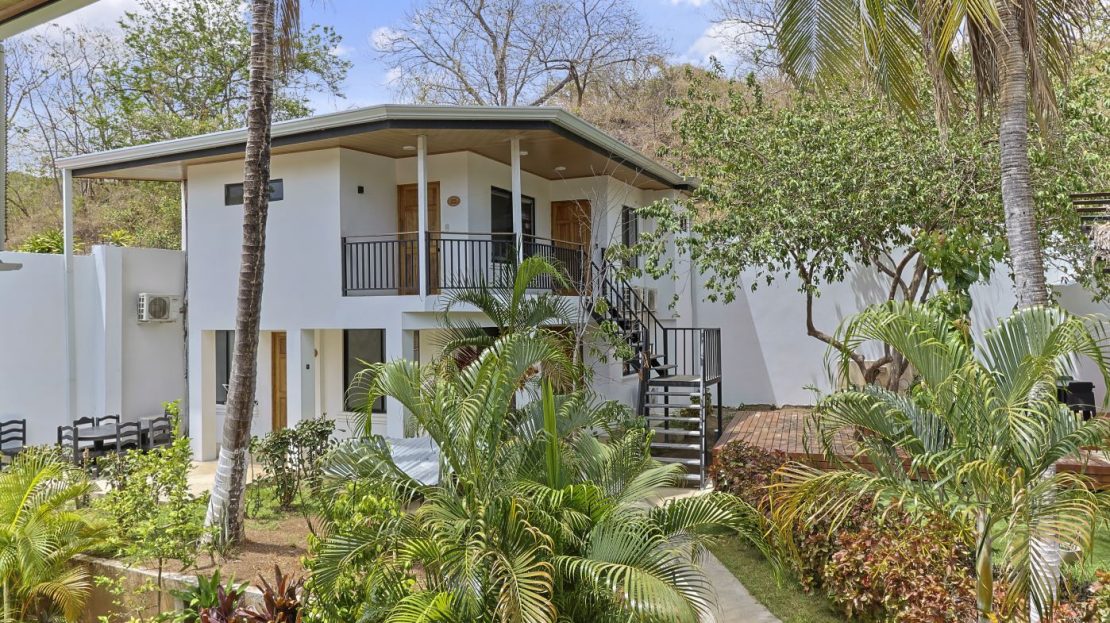 Casa Éli | Profitable Vacation Rental Complex Near the Beach