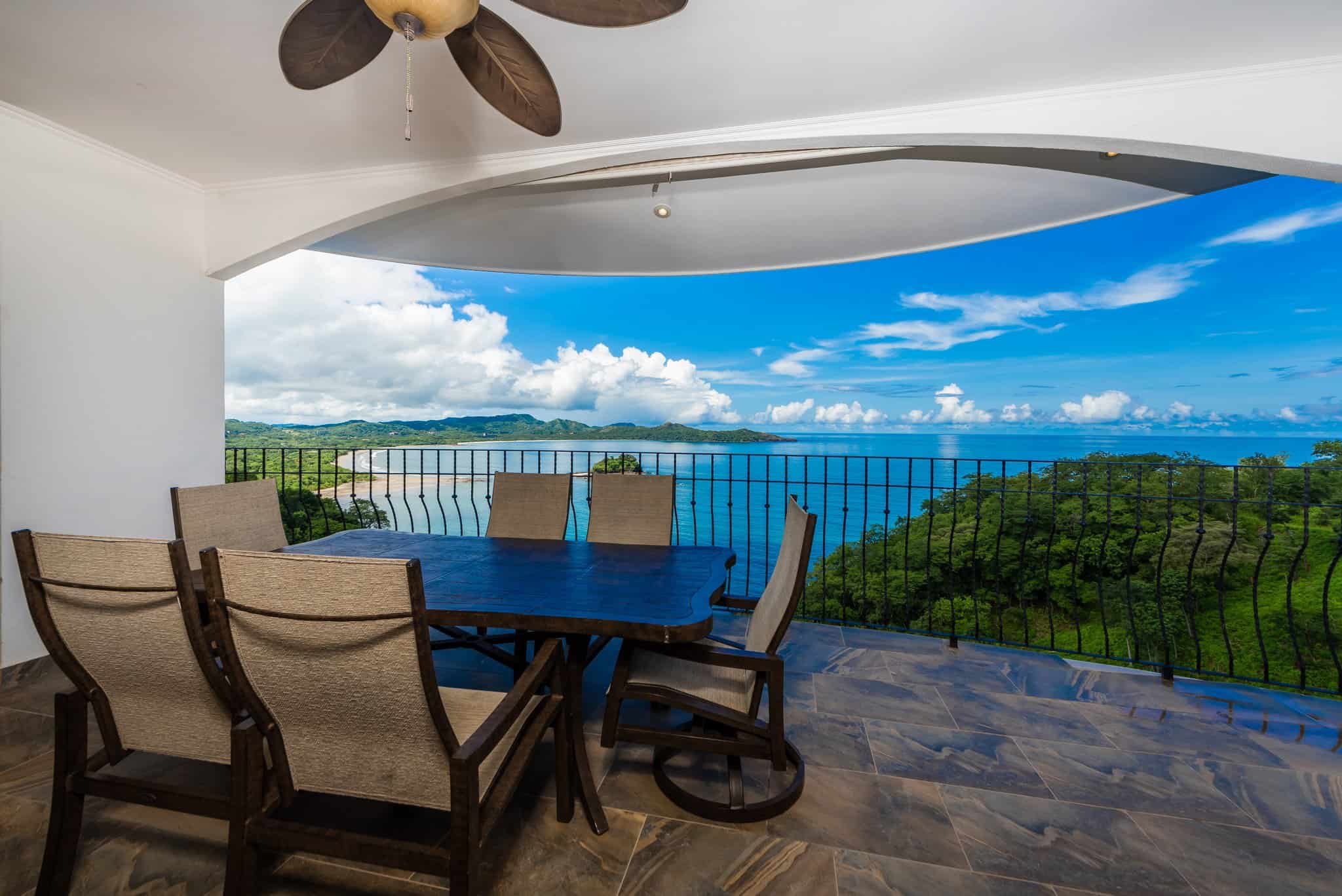 FLAMINGO TOWERS PENTHOUSE 32