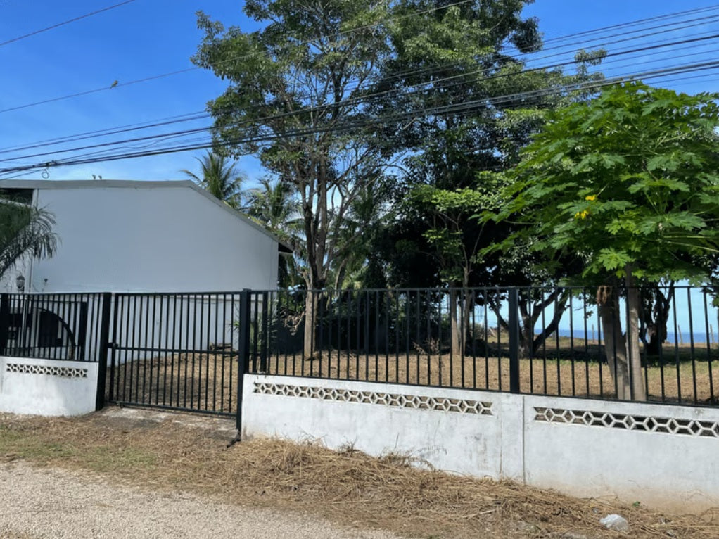 Surfside Lot Y22 | Beachfront Lot with Water – Playa Potrero