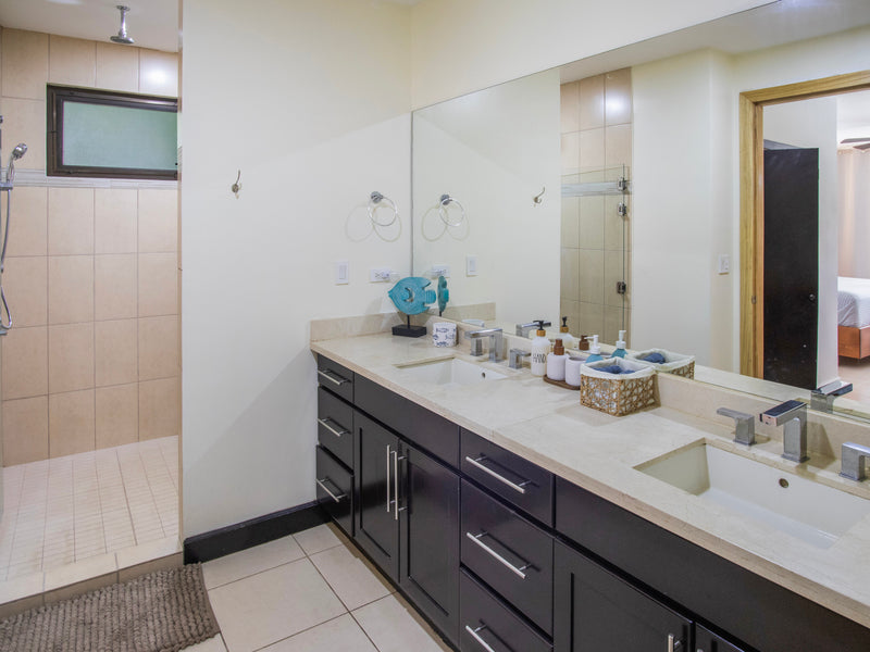 Luxury 4-Bedroom Home in Pacifico, Playas del Coco