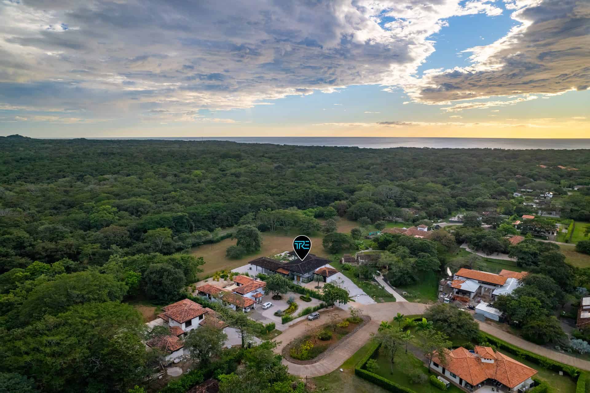 Casa Everly | Brand-New 5-Bed Tropical Luxury in Hacienda Pinilla