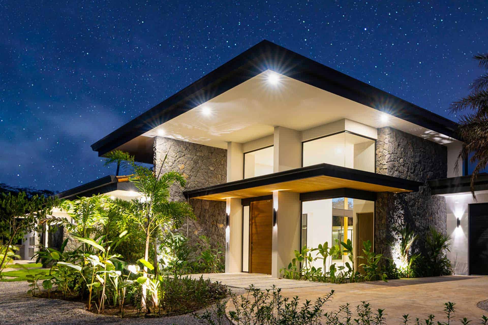 Casa Everly | Brand-New 5-Bed Tropical Luxury in Hacienda Pinilla