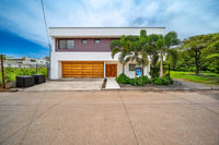 Casa Offshore | Luxury Home Near the Beach thumbnail