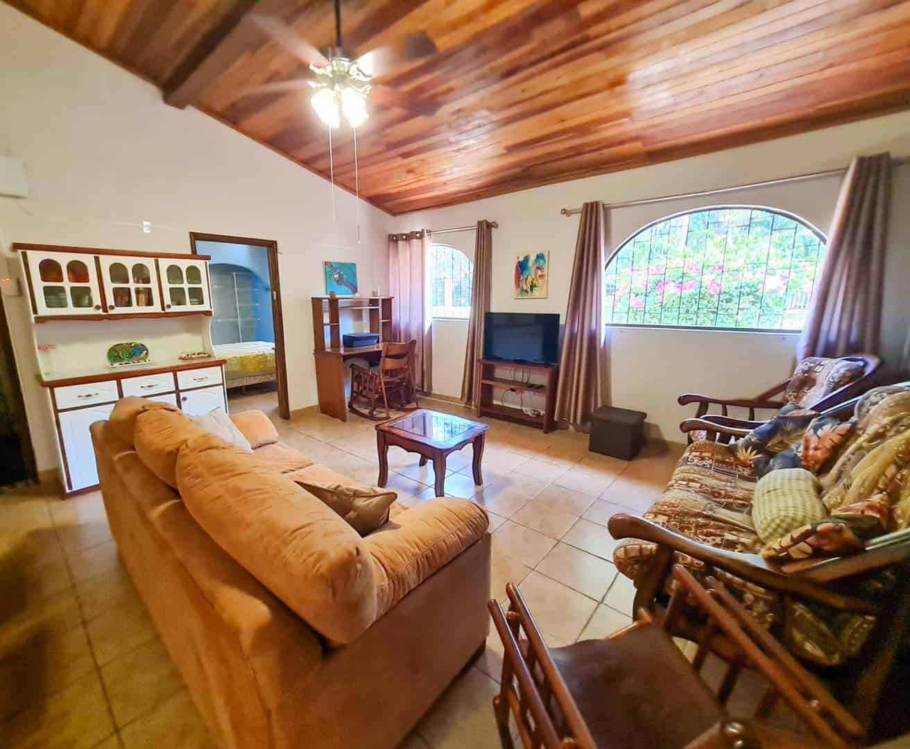 Casa Sueños – 3-Bedroom Home in SurfSide