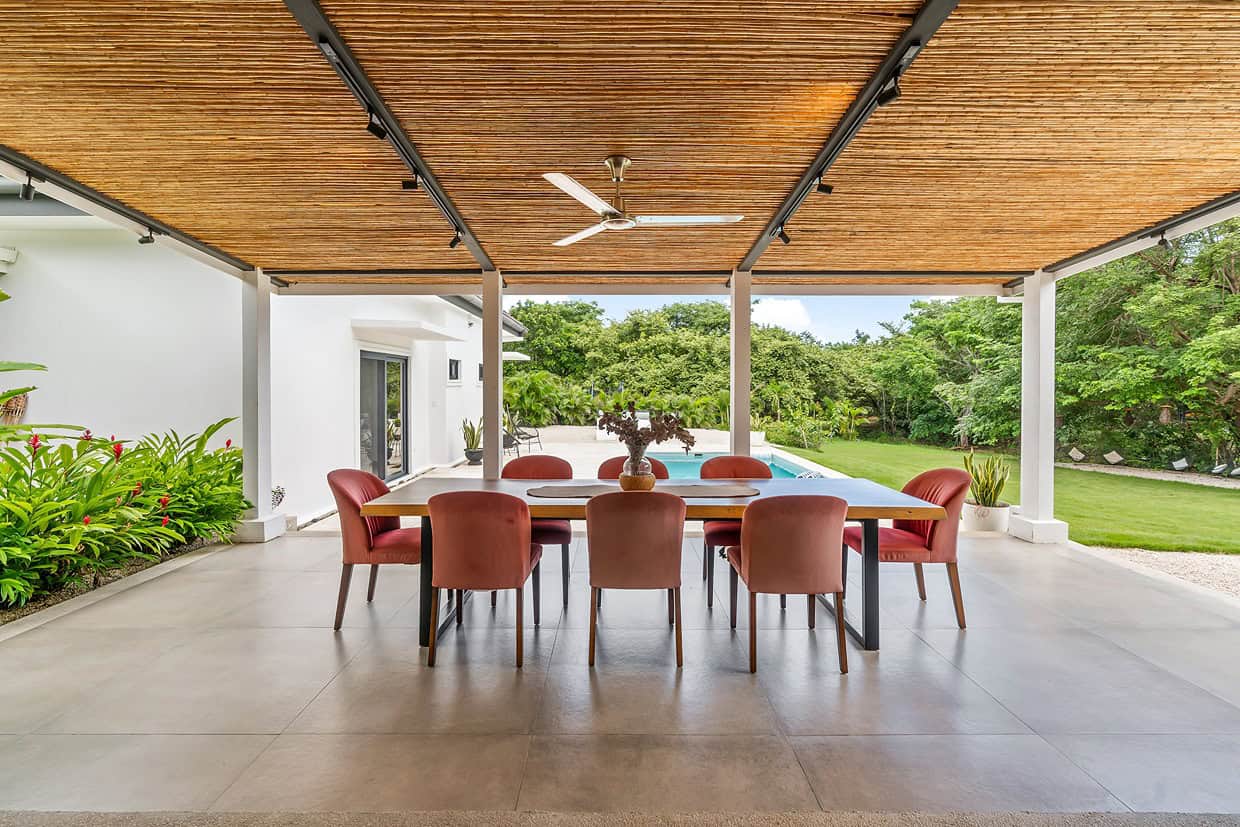 4-BEDROOM CONTEMPORARY HOME IN HACIENDA PINILLA
