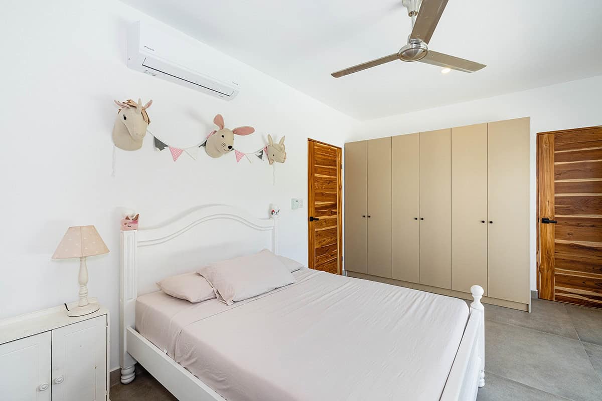 4-BEDROOM CONTEMPORARY HOME IN HACIENDA PINILLA