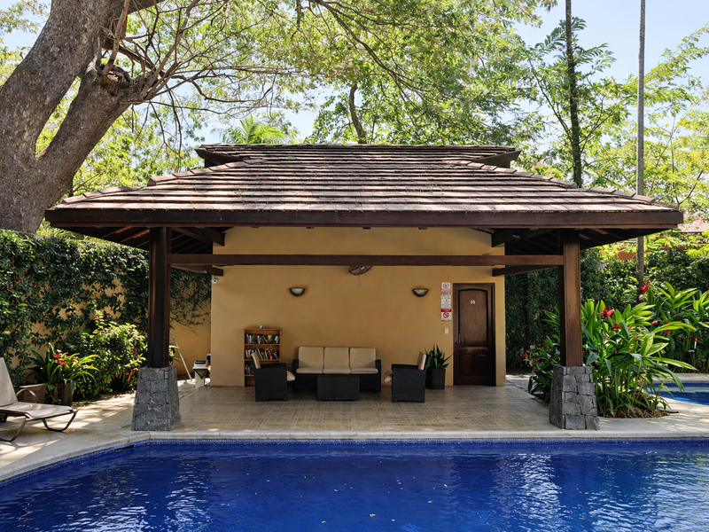 Sombras 501 | 2-Bedroom Condo 100 Meters from the Beach