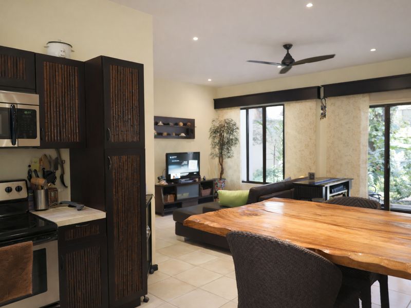 Sombras 501 | 2-Bedroom Condo 100 Meters from the Beach