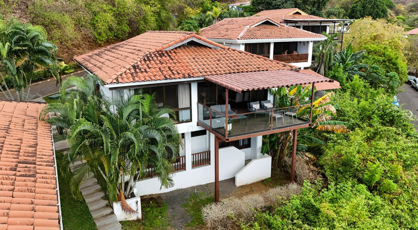 Los Almendros Villa 17 | Ocean View Retreat