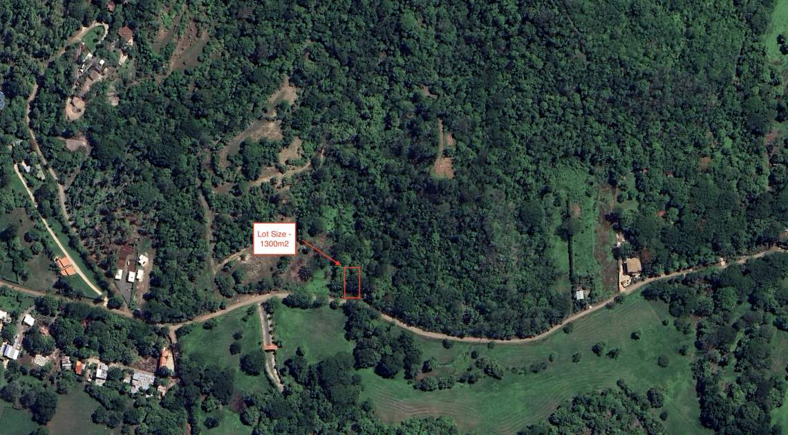 1300m² lot located less than 10 minutes from Playa Grande