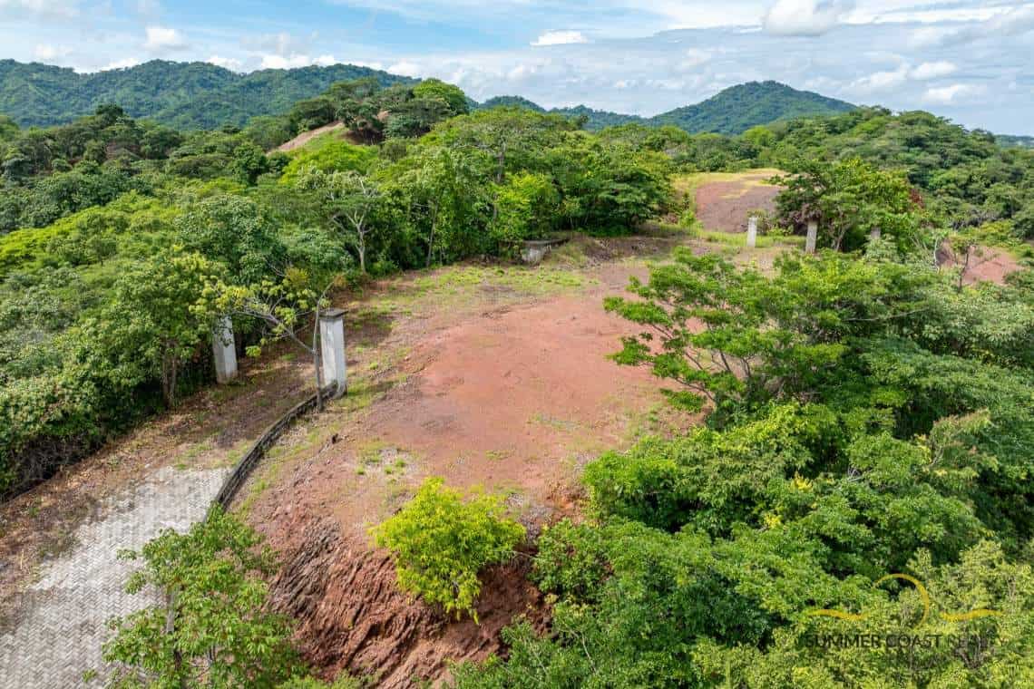 Mountain View Lot Between Huacas and Santa Rosa: Ideal for Your Dream Home or Rental Investment