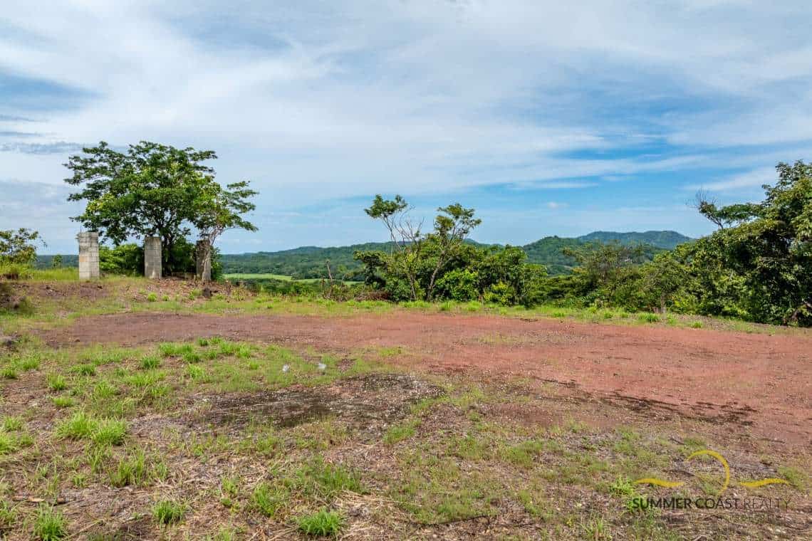 Expansive 5004 m² Lot with Mountain Views in Huacas, Ideal for Your Dream Home and Investment