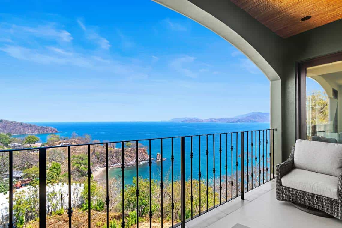 Luxury 3-Bedroom Condominium at 360 Residences, Playa Flamingo