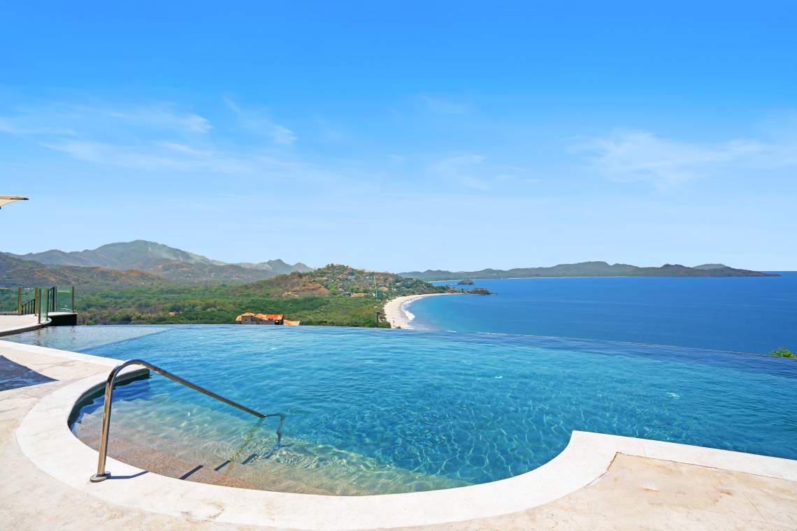 Luxury 3-Bedroom Condominium at 360 Residences, Playa Flamingo