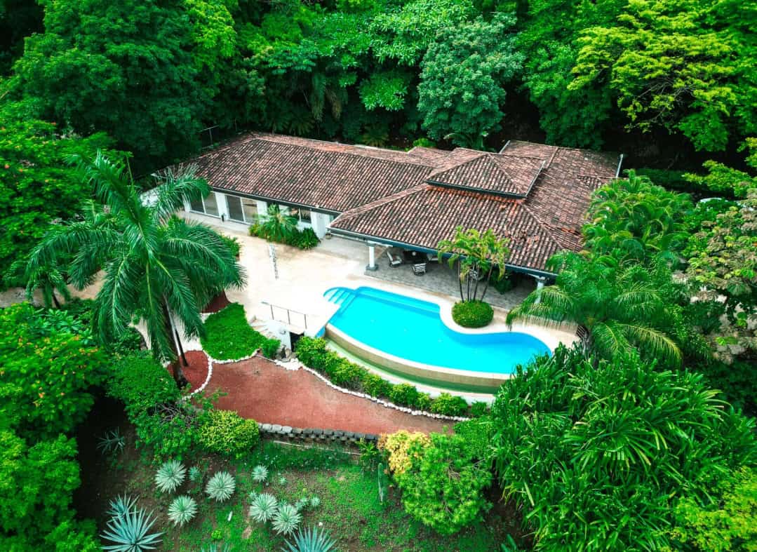 Villa Vista Luna – Newly Remodeled, Fully Furnished Ocean-View Home on 1.5 Acres