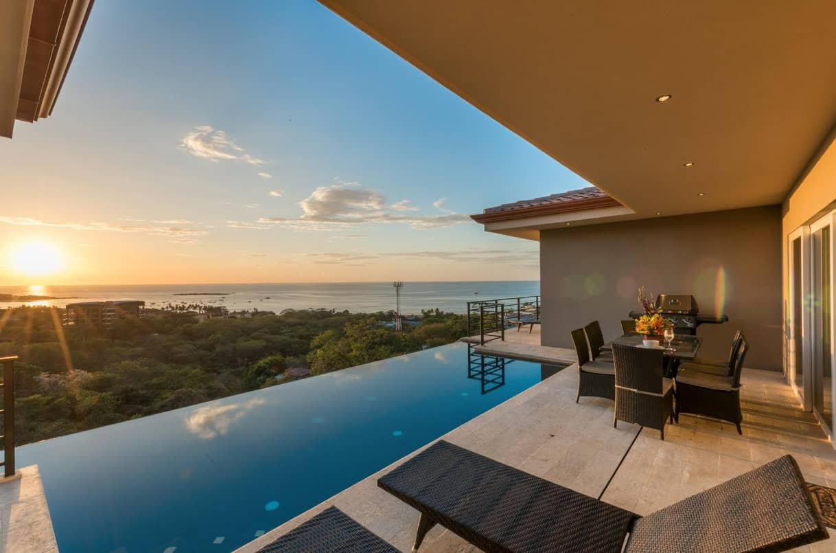 Casa de la Perla – Exquisite Oceanview Luxury Retreat in Tamarindo