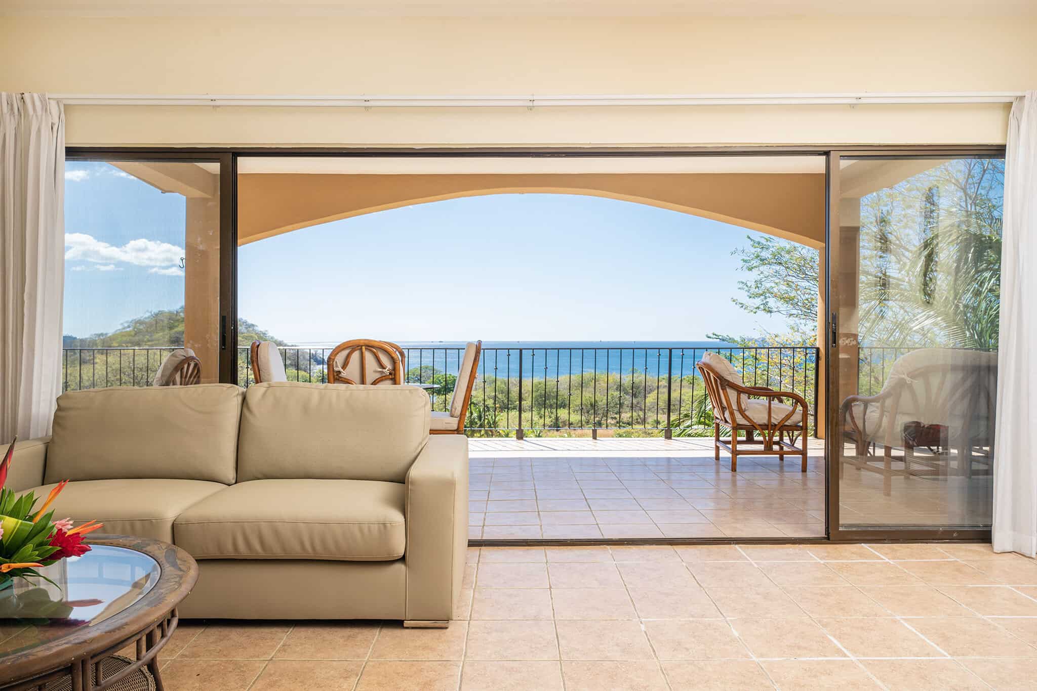 DIVINE RETREATS PENTHOUSE 4 – VIDA DE LA PAZ