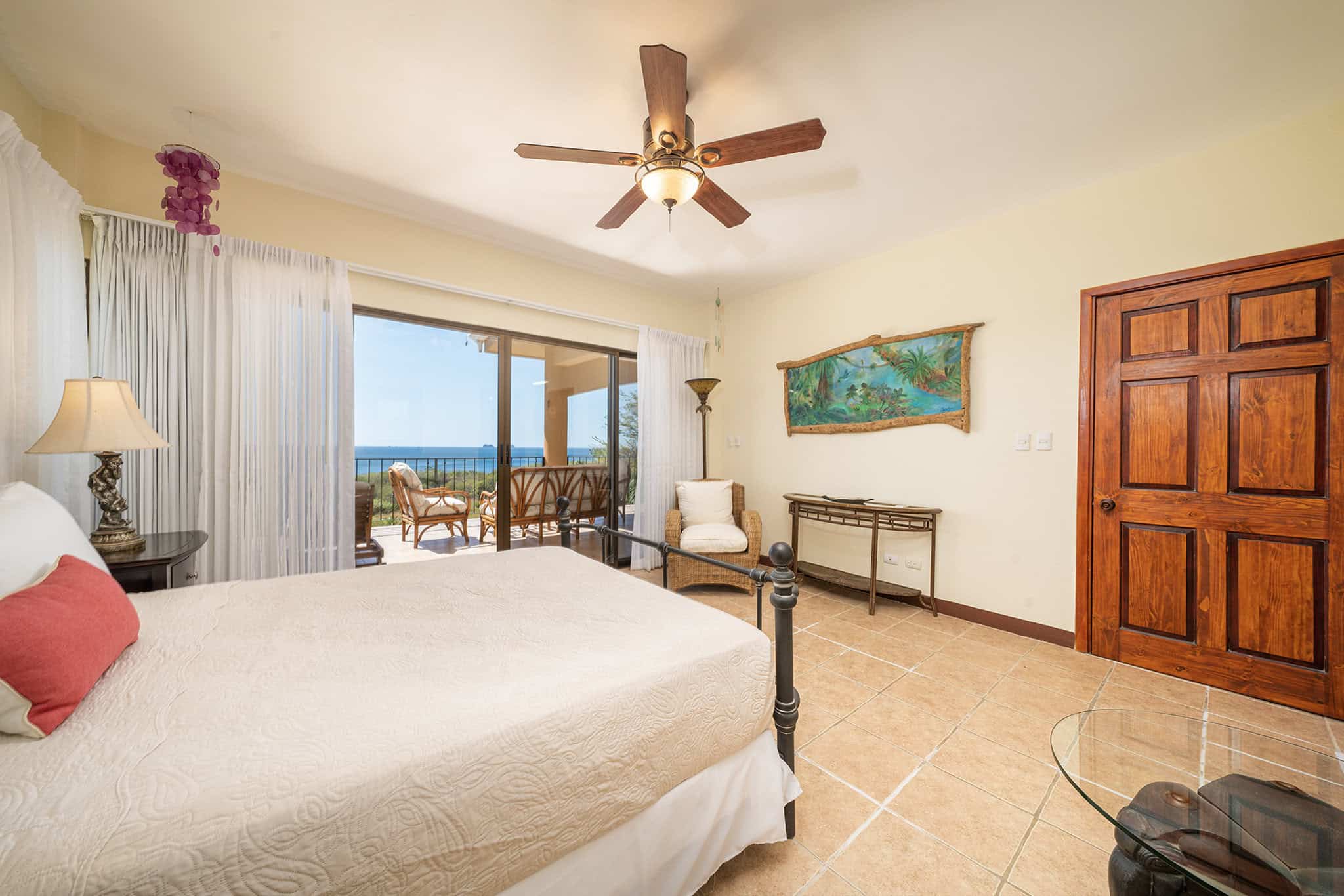 DIVINE RETREATS PENTHOUSE 4 – VIDA DE LA PAZ