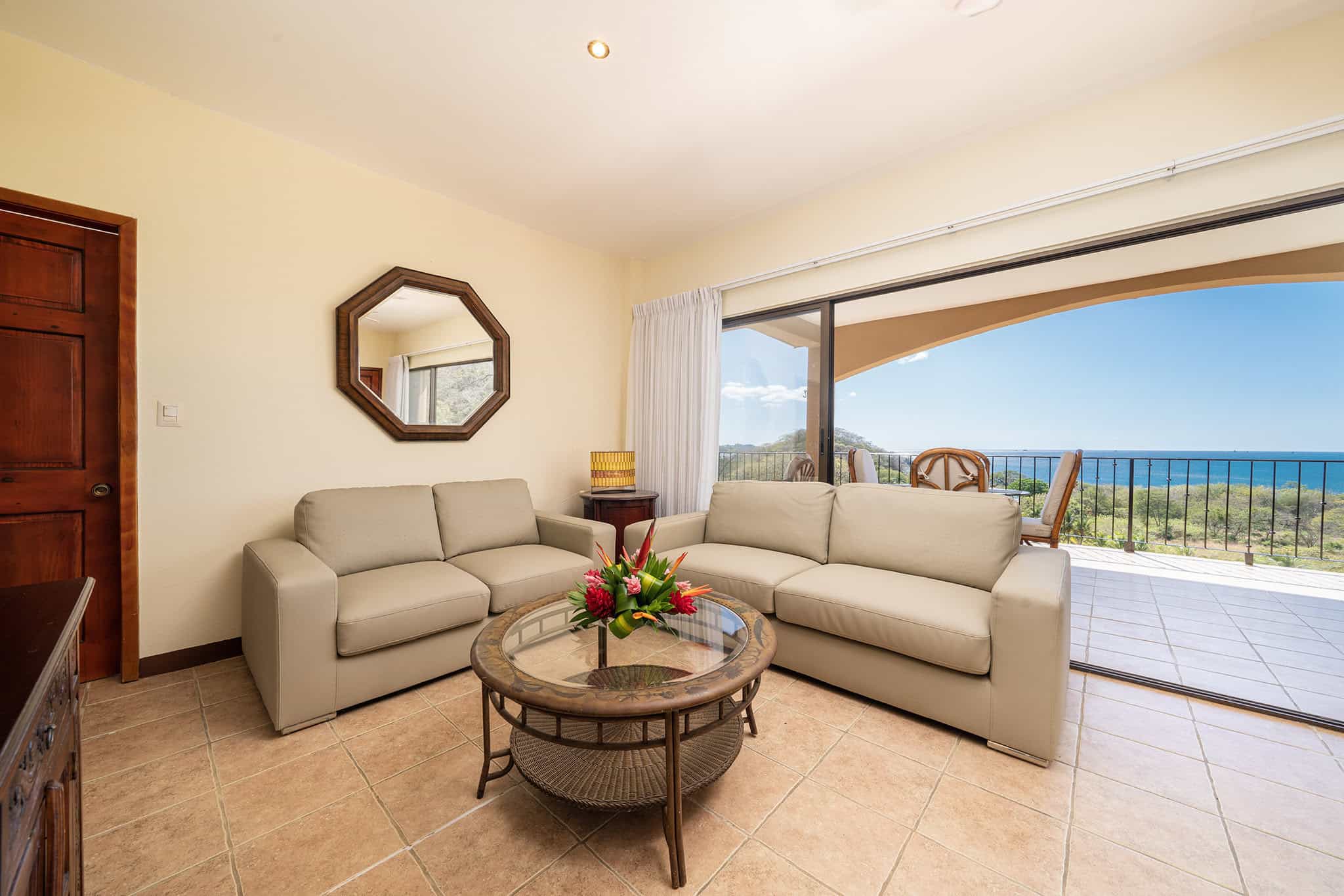 DIVINE RETREATS PENTHOUSE 4 – VIDA DE LA PAZ