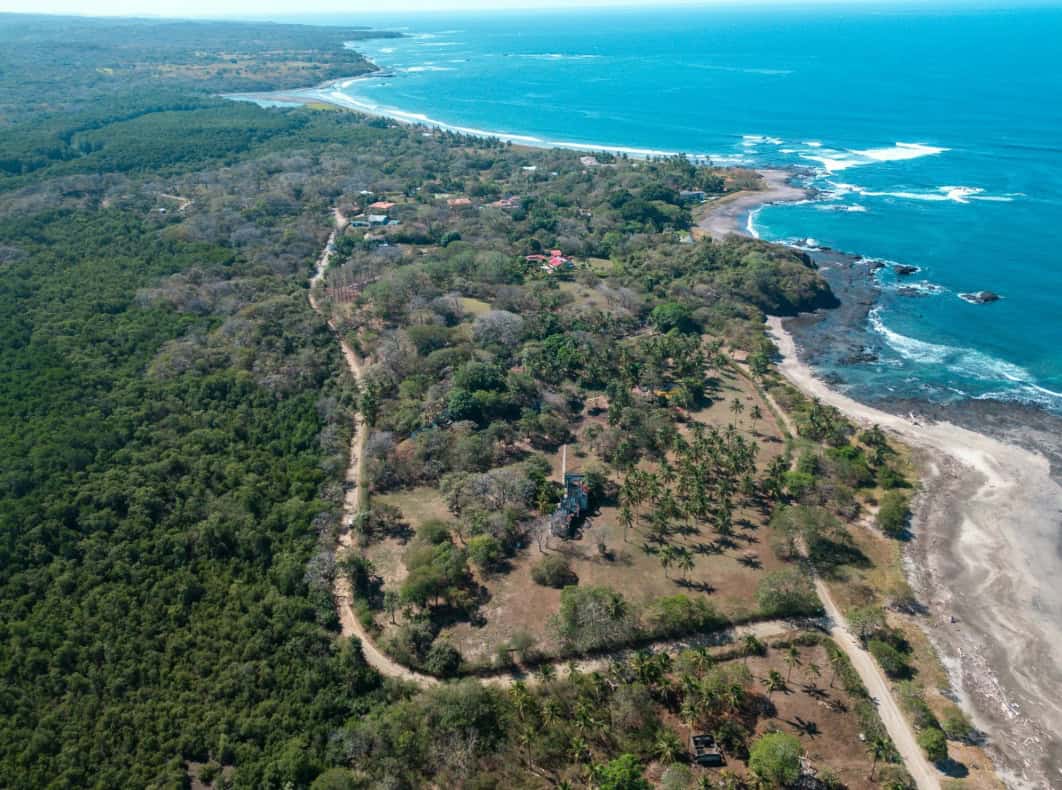 Prestigious 13-Acre Titled Beachfront Estate in Junquillal