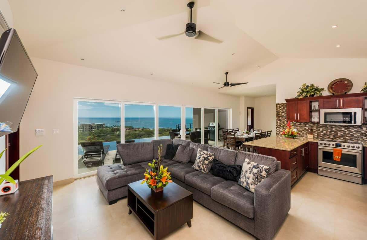 Casa de la Perla – Exquisite Oceanview Luxury Retreat in Tamarindo