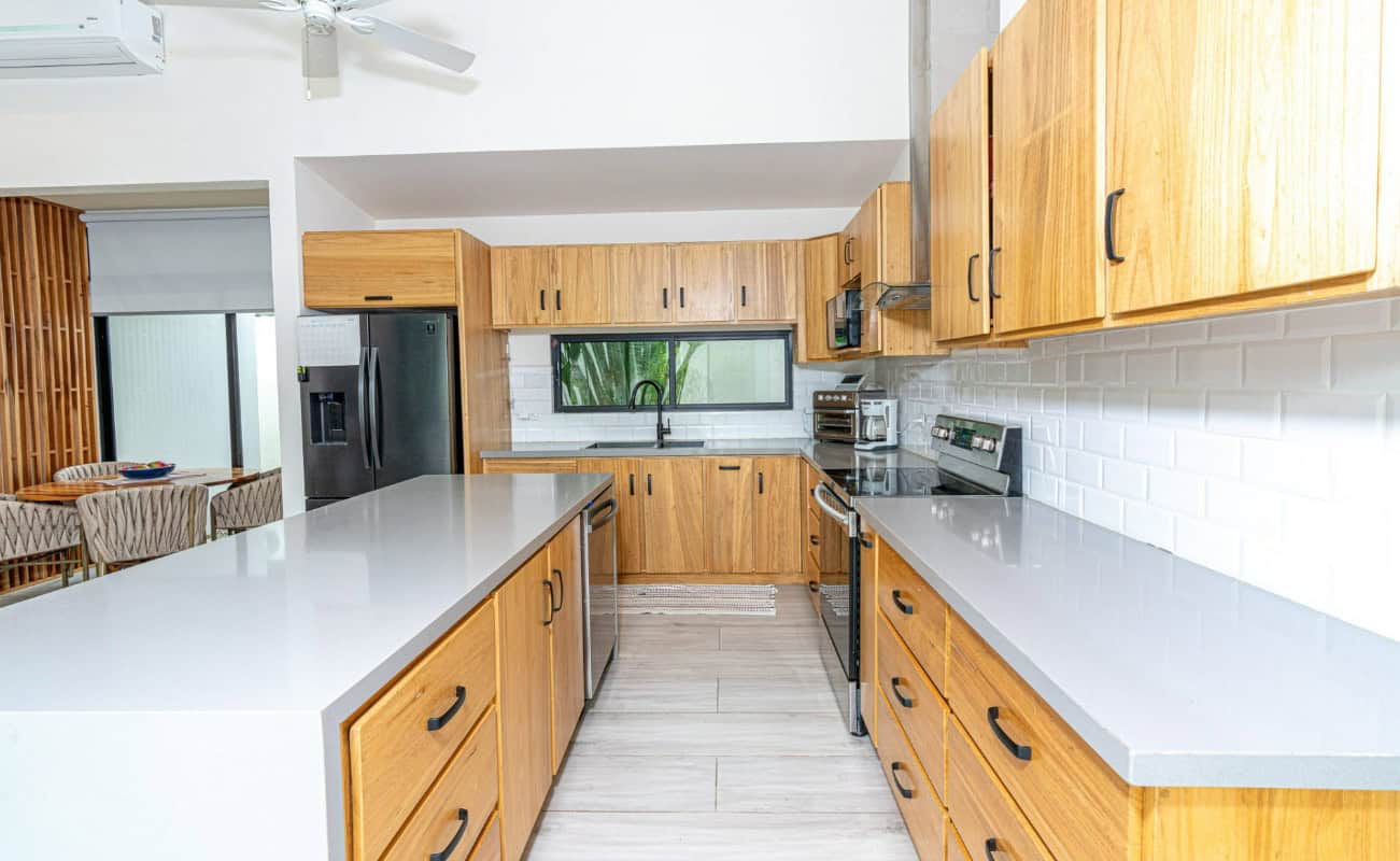 Casa Morpho – $775K Modern Renovated Retreat with Golf Cart in Playa Potrero