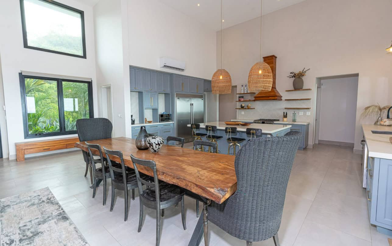 Casa Islas – Stunning Ocean-View Estate with Guest Studio in Mar Vista