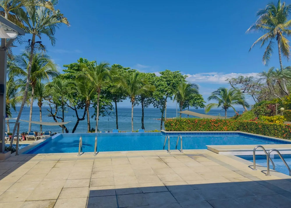 Bahía Pez Vela 17 – Ocean View Villa in a Beachfront Gated Community