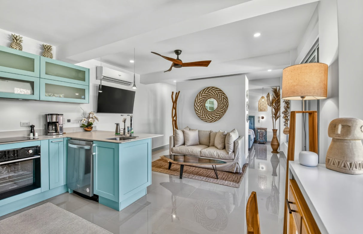 Casa Pochote | Luxury Villa Near Tamarindo with Pool & Beach Club