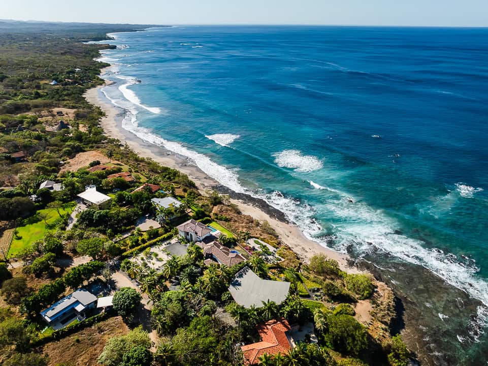 VILLA ESPERANZA BEACHFRONT
