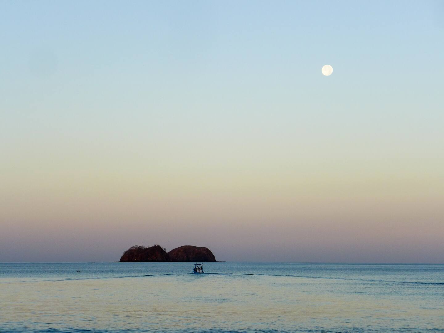 El Oasis 305 | 1BR Condo Near Playa Hermosa (300m to the Beach)