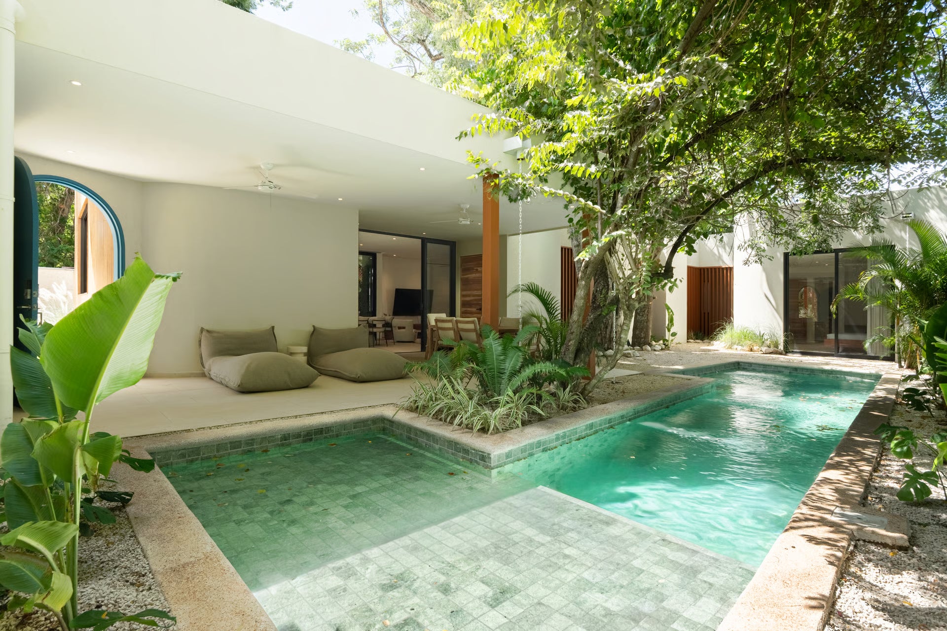 Casa Mareva | 4-Bedroom Luxury Home Near the Beach