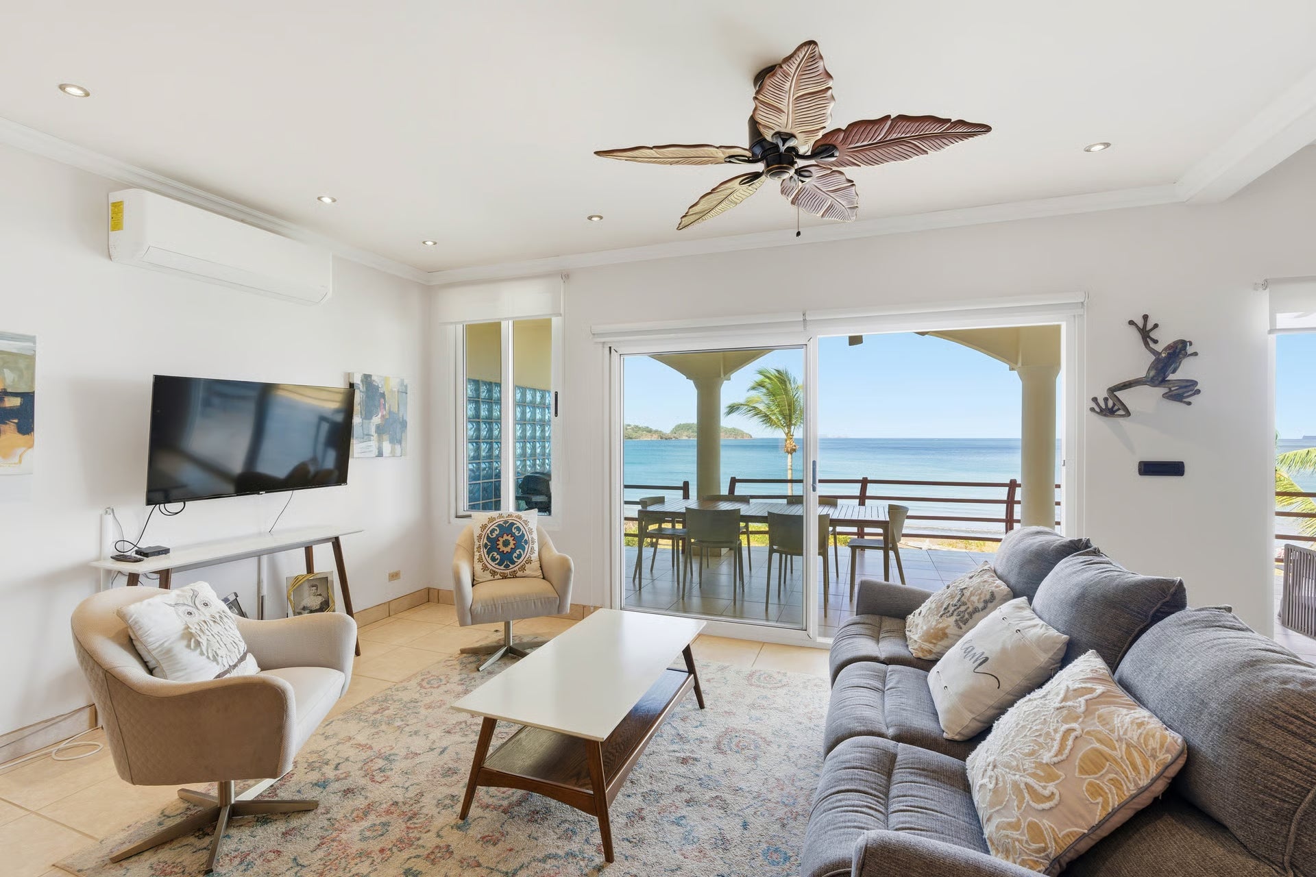 Twin Dolphins Penthouse – Prime Beachfront with Ocean & Marina Views