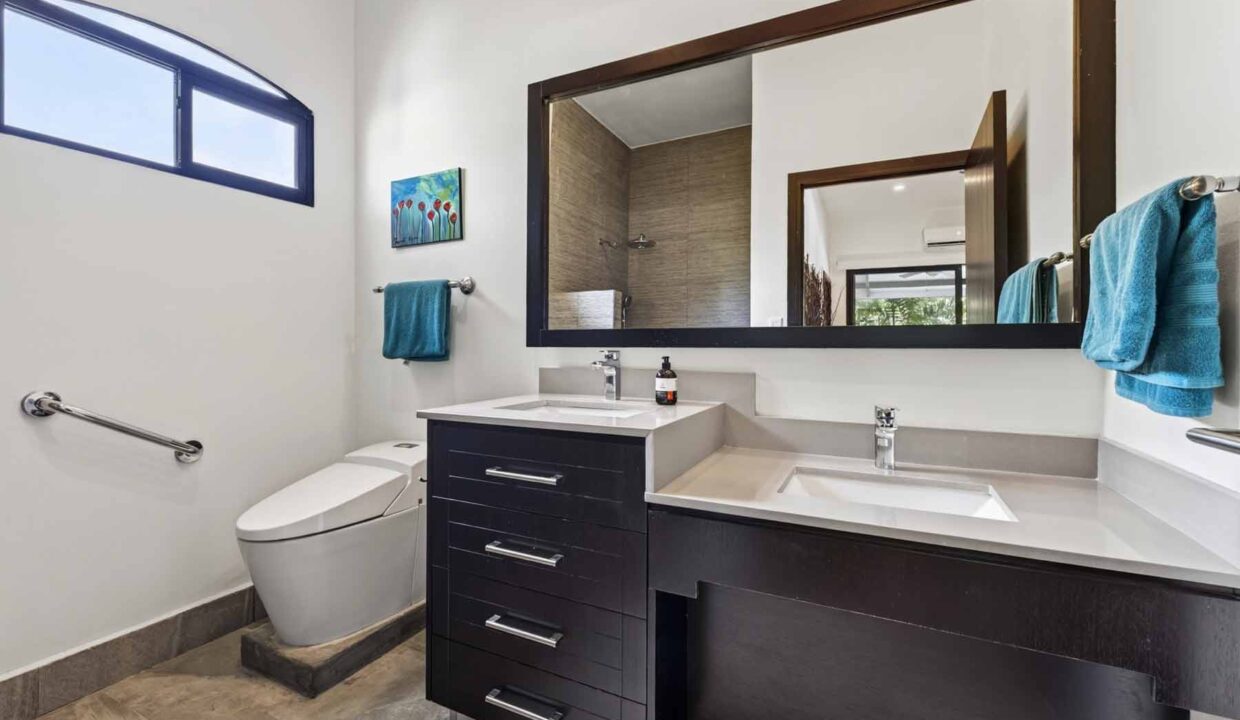 Casa Arlo | Dual-Residence Estate with Guest Casita in Hacienda Pinilla