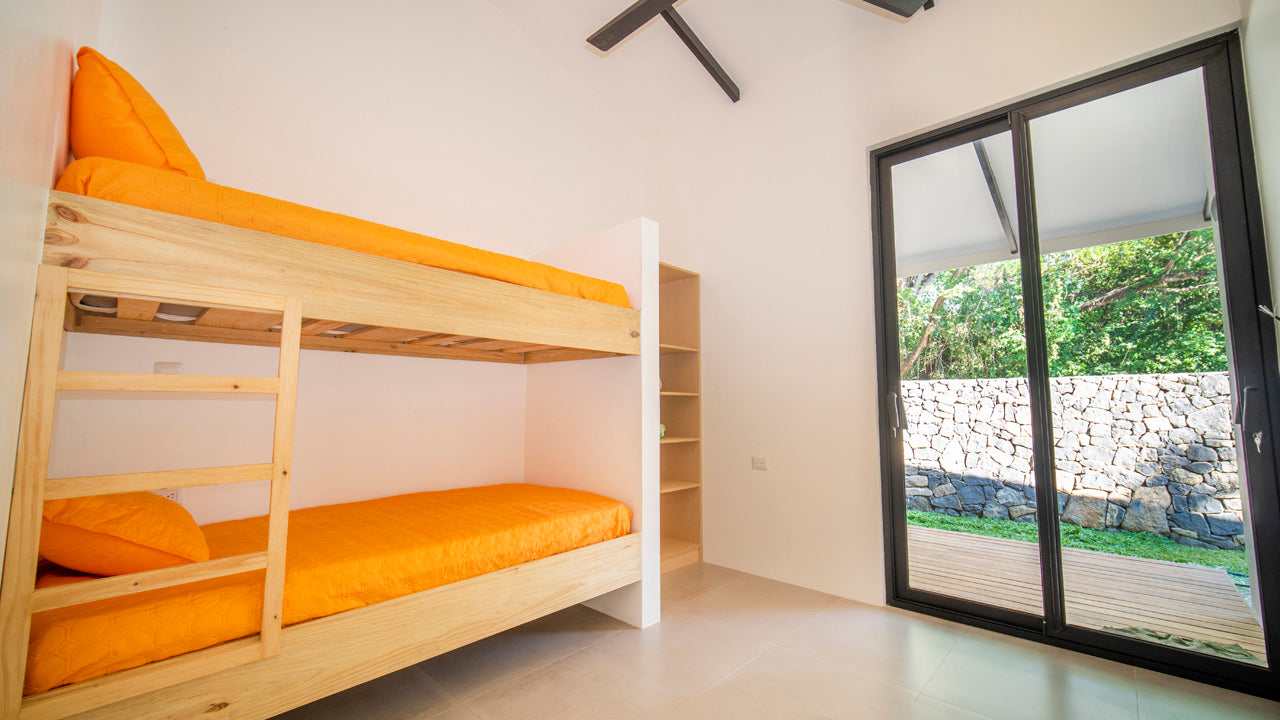 Casa Cenizaro – Surfside Tropical Escape