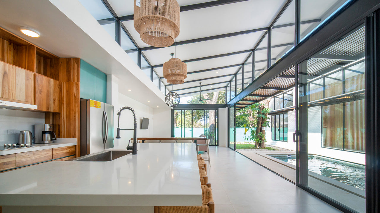 Casa Cenizaro – Surfside Tropical Escape