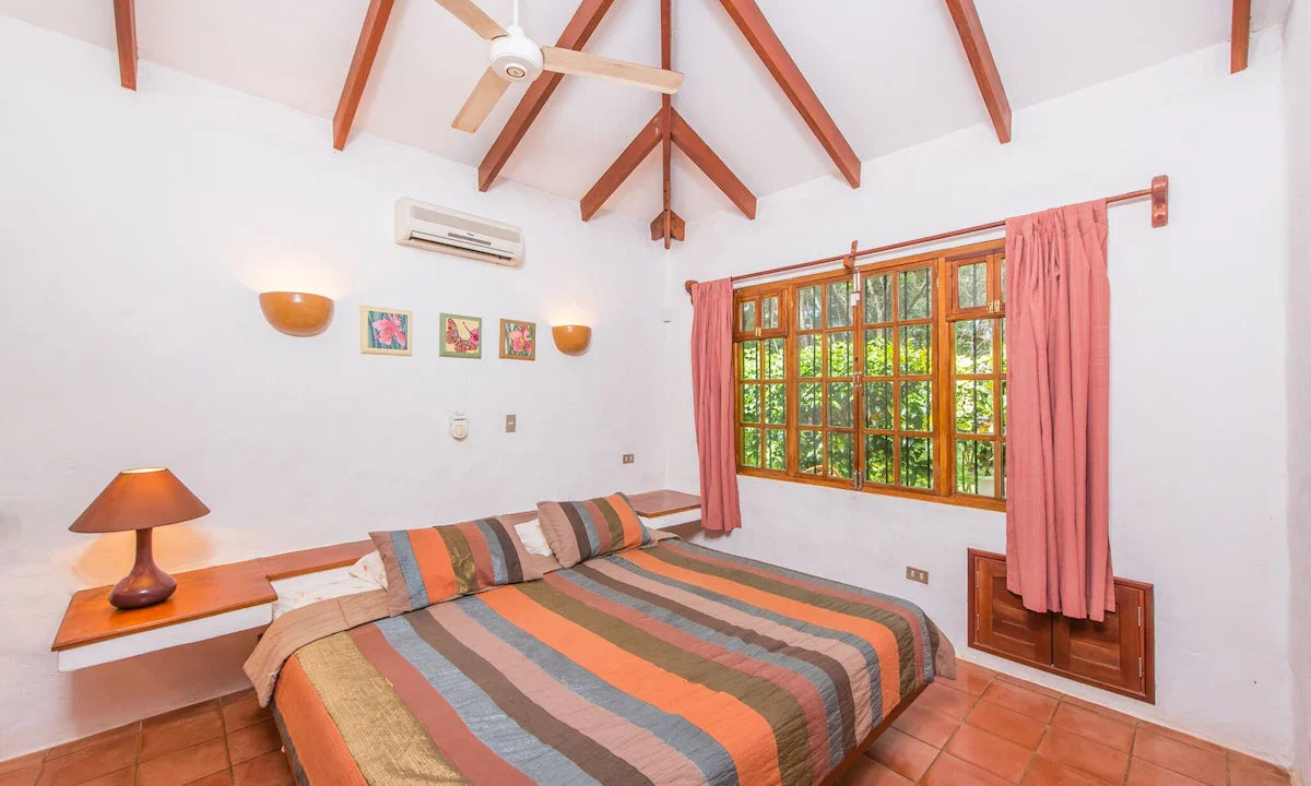 Casa Luminaka – Beach Bungalow in Playa Grande