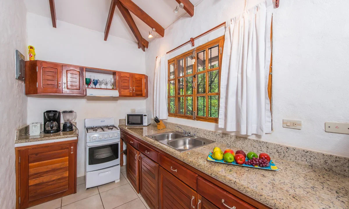 Casa Luminaka – Beach Bungalow in Playa Grande