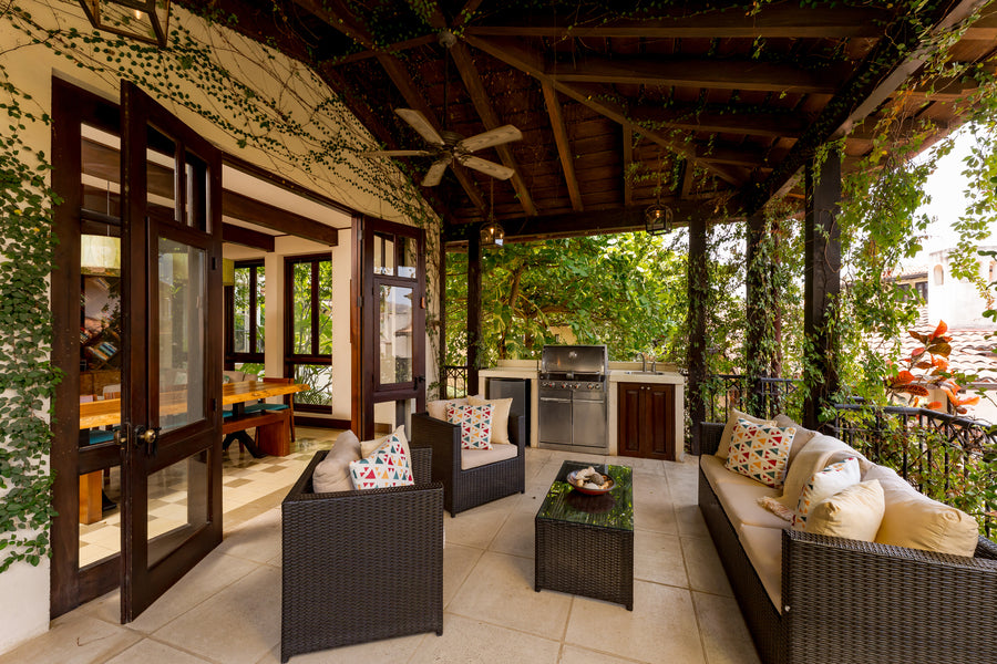 24 Calle La Ronda | 4-Bedroom Home Steps from Playa Danta
