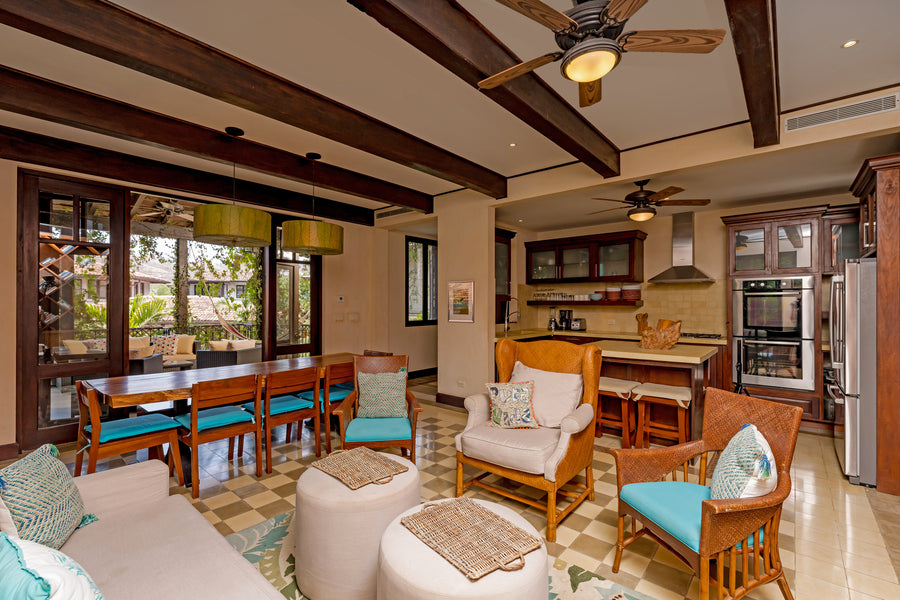 24 Calle La Ronda | 4-Bedroom Home Steps from Playa Danta