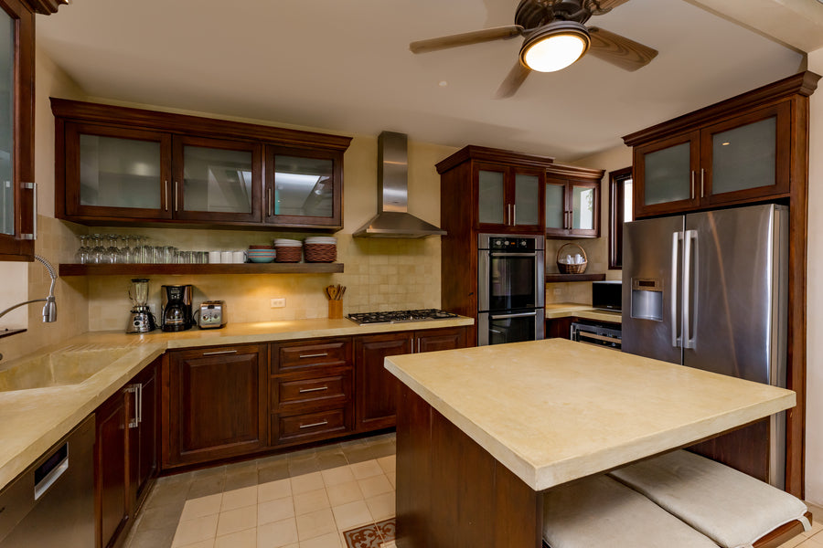 24 Calle La Ronda | 4-Bedroom Home Steps from Playa Danta