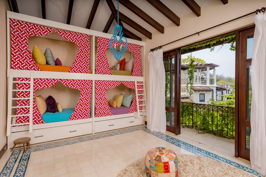 24 Calle La Ronda | 4-Bedroom Home Steps from Playa Danta