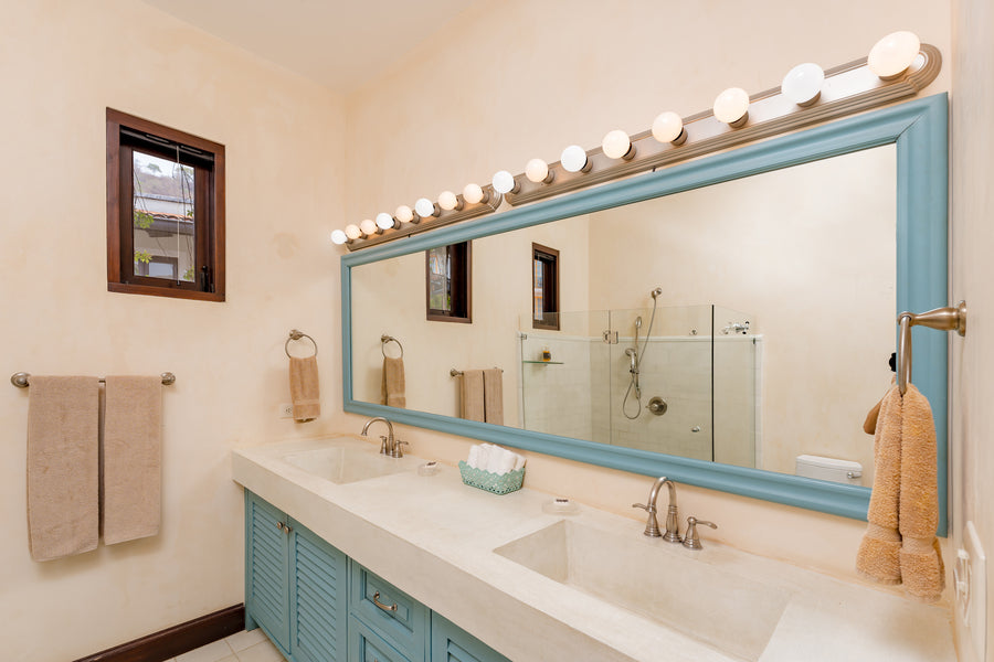 24 Calle La Ronda | 4-Bedroom Home Steps from Playa Danta