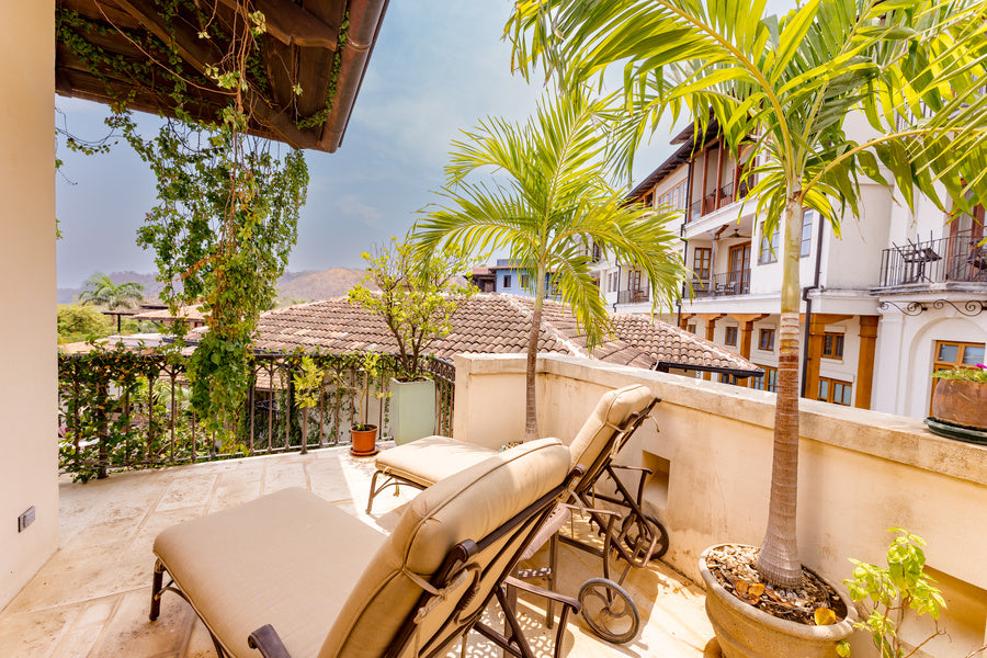 24 Calle La Ronda | 4-Bedroom Home Steps from Playa Danta
