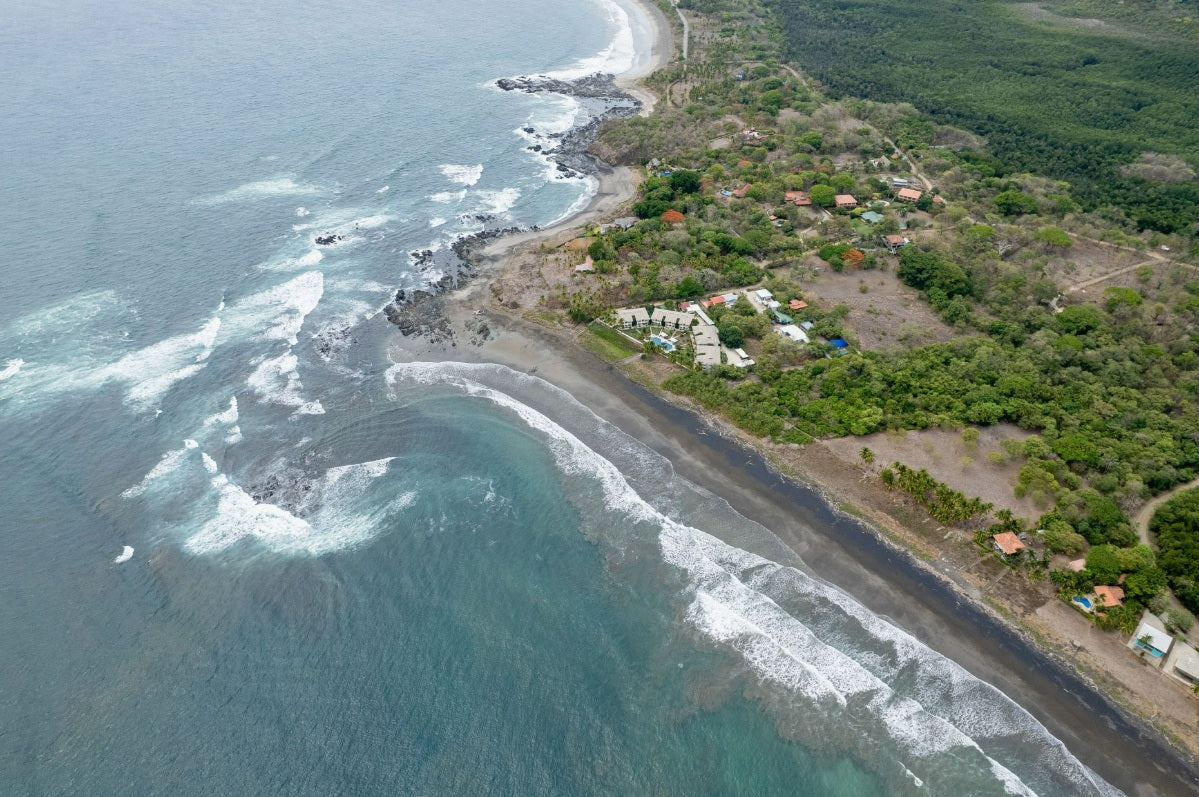 Casa Oceana Oceanfront Condo – Ready to Move In, Playa Junquillal