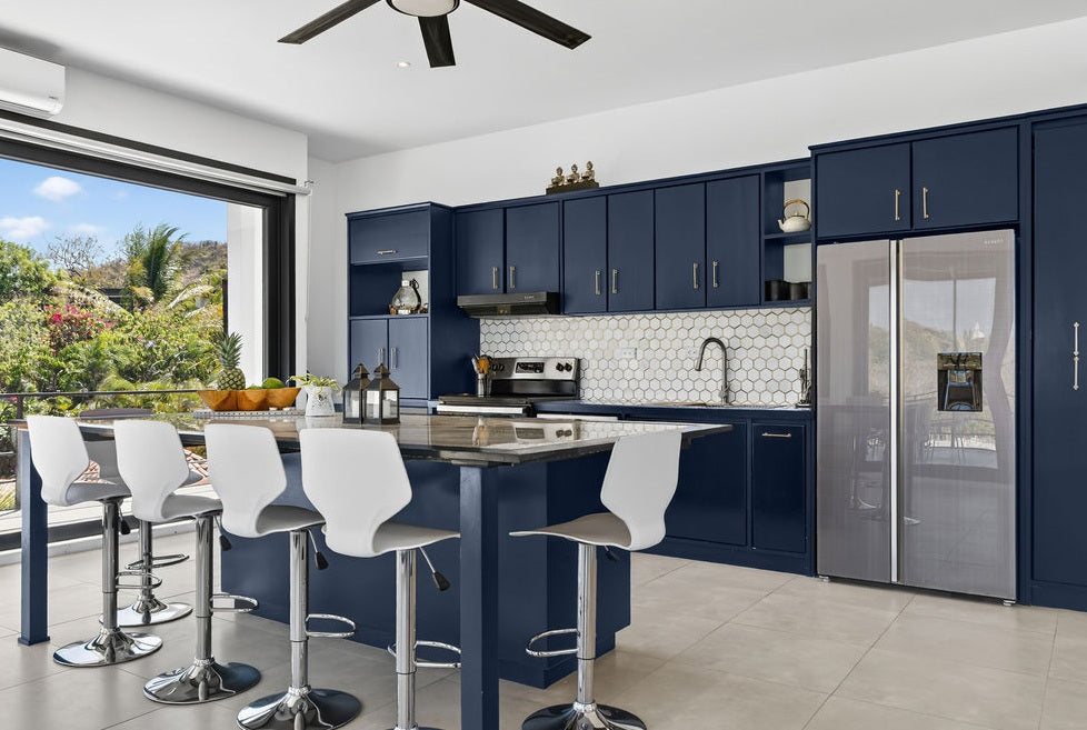 Casa Dos Hermanas: Modern Income-Producing Property Near Flamingo Beach