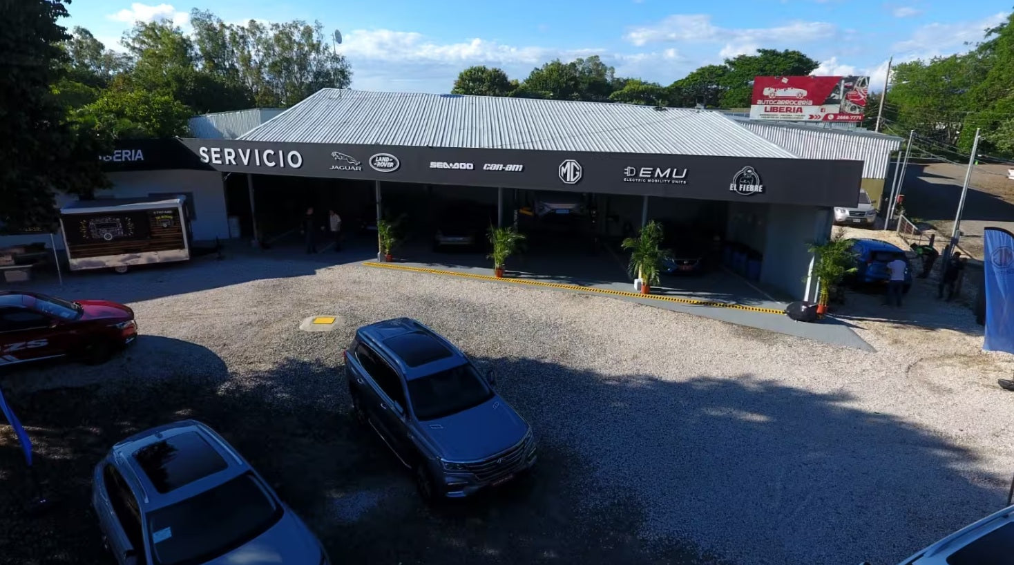 Income-Producing Mixed-Use Commercial Property in a Prime Location